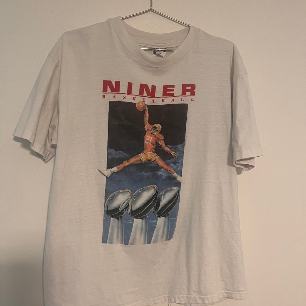 1990s Vintage San Francisco 49ers Niner Basketball Program Single Stitch T-Shirt